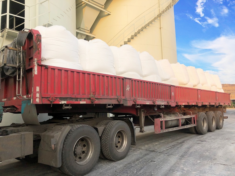 洛陽地區(qū)在瀝青混合料中添加消石灰的應(yīng)用